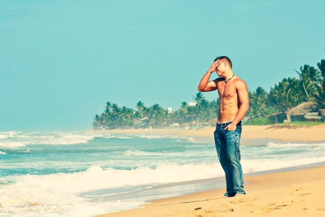 Muscular+man+is+alone+on+the+beach%2C+Image%3A+176369377%2C+License%3A+Royalty-free%2C+Restrictions%3A+%2C+Model+Release%3A+yes%2C+Credit+line%3A+Profimedia%2C+Stock+Budget