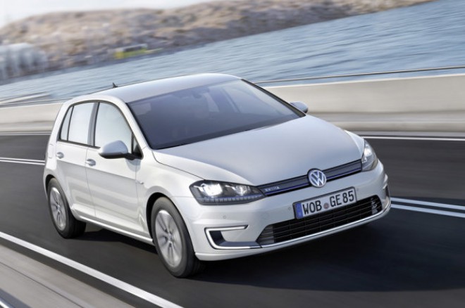 Golf+je+%C5%A1e+vedno+sinonim+za+nem%C5%A1ki+ljudski+avto%2C+ki+po+novem+vozi+tudi+na+elektriko