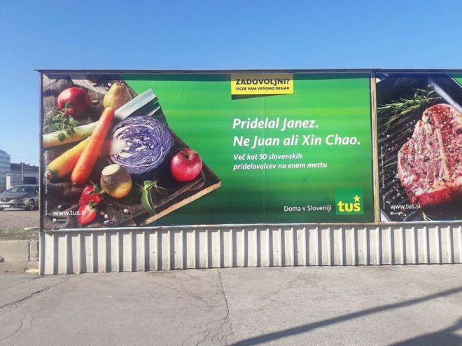 Tu%C5%A1ev+veleplakat+z+vpra%C5%A1ljivim+sporo%C4%8Dilom