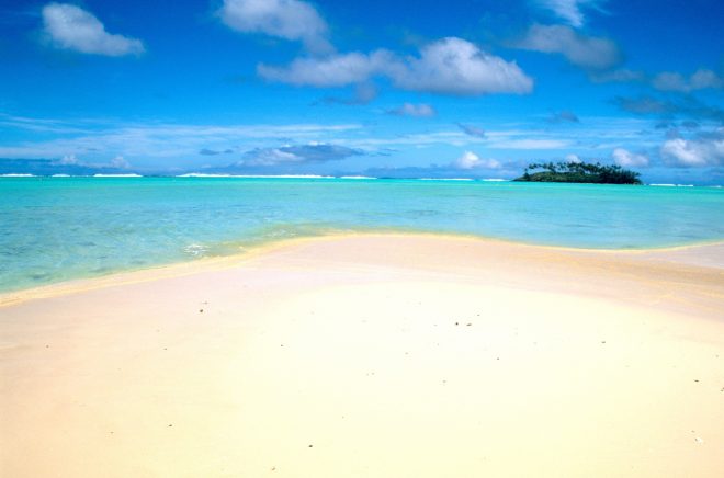 Cookovi+otoki+so+zaradi+sanjskih+pla%C5%BE+priljubljena+turisti%C4%8Dna+destinacija+%28foto%3AProfimedia%29