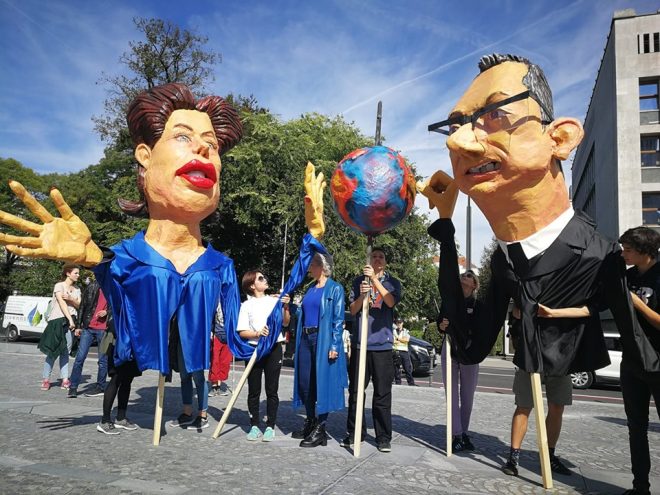 Protestniki+vlado+pozivajo+k+resnim+ukrepom+%28foto%3A+Andreja+Slamer%C5%A1ek%29