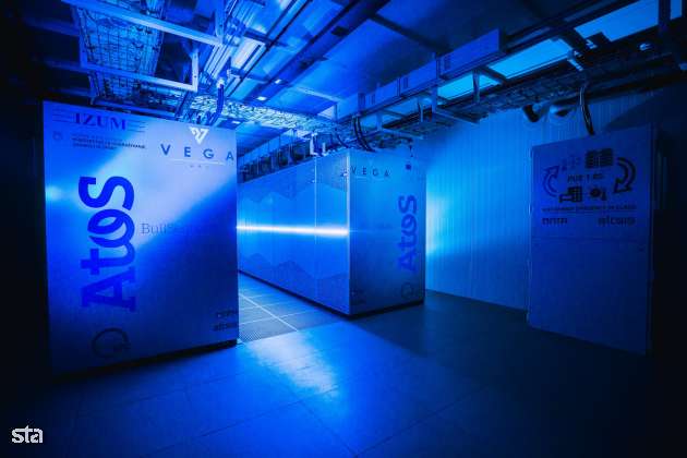 Superra%C4%8Dunalnik+Vega.+Foto%3A+Konzorcij+SLING