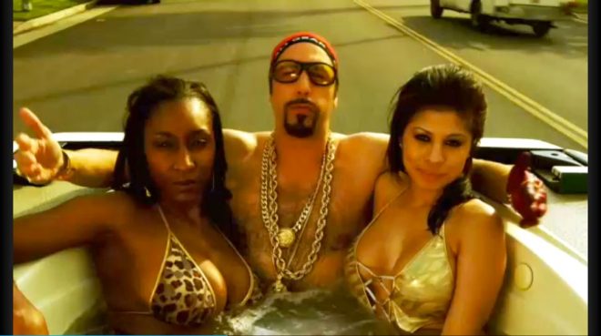 Ali+G+se+vra%C4%8Da+%2F+Profimedia