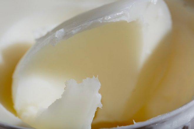 Palmino+olje+najdemo+prakti%C4%8Dno+v+vsakem+predelanem+%C5%BEivilu+%2F+Profimedia